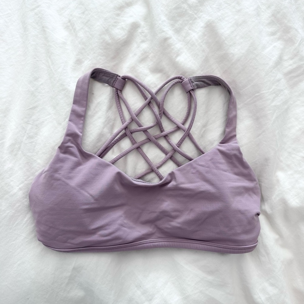 Lululemon Free to Be Wild Bra Size 8 Pink/Lavender